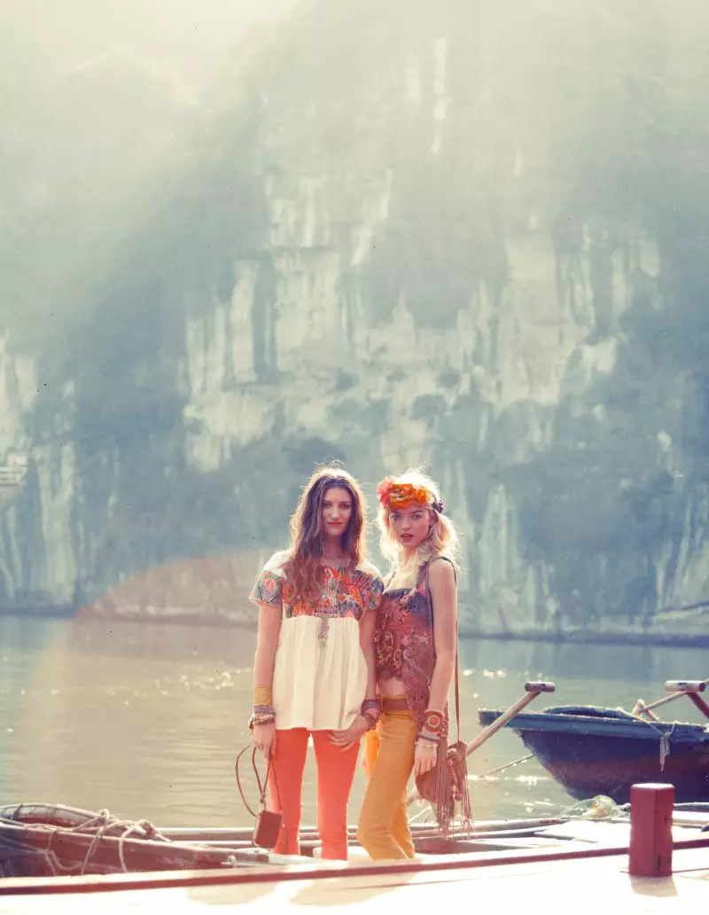 Martha Hunt & Michele Ouellet for Free People மார்ச் கேடலாக் by Joshua Allen & Thomas Northcut