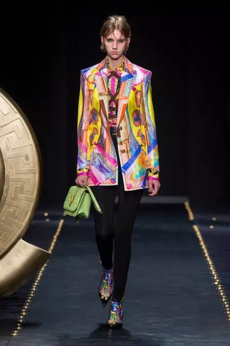 Versace Liveras Grunge Vibes por Aŭtuno 2019