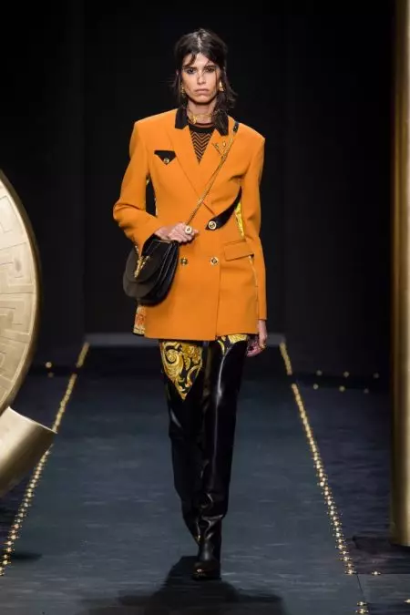 Versace Liveras Grunge Vibes por Aŭtuno 2019