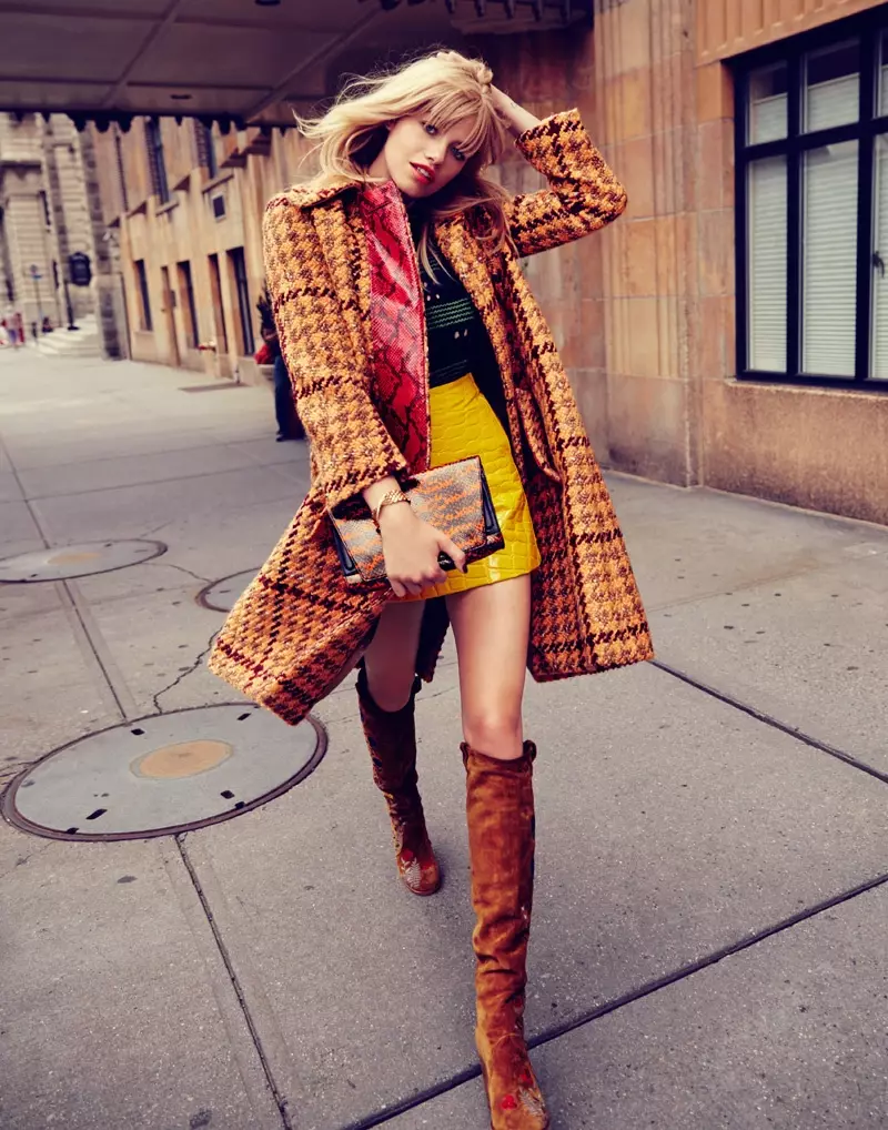 Hailey Clauson yog 70s Glam hauv Grazia Fabkis los ntawm Jason Kim