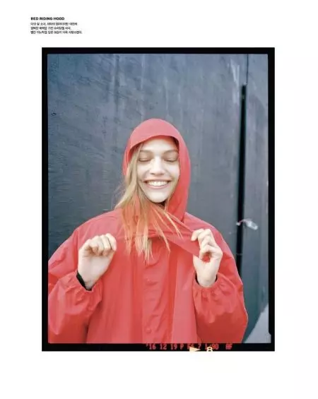 Sasha Pivovarova pozuje do wiosennych poszukiwań Balenciagi dla Vogue Korea