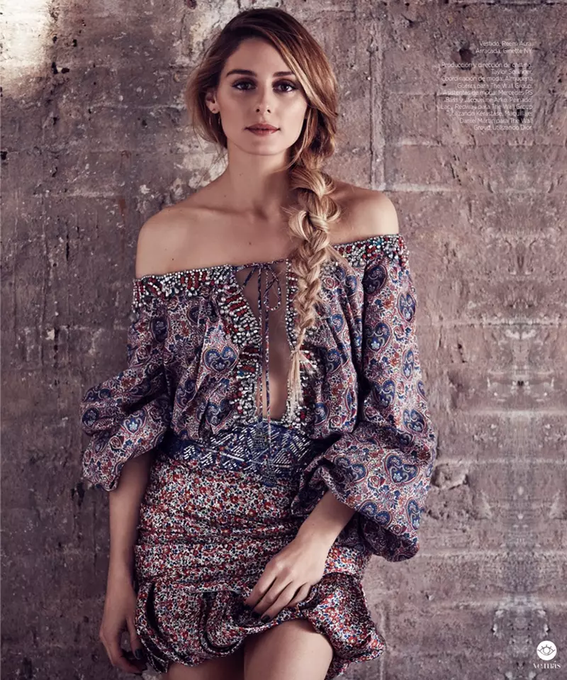 Olivia Palermo wygląda szykownie w stylu bohemy w bluzce i spódnicy z odkrytymi ramionami Reem Acra