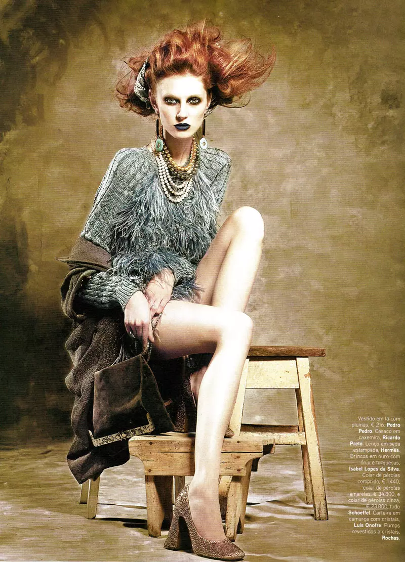 Olga Sherer ji bo Vogue Portugal Îlon 2010 ji aliyê Bojana Tatarska