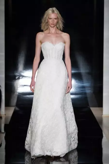 Reem Acra Bridal Wiosna 2017: Romantyczny dramat