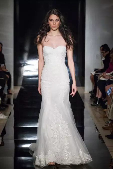 Reem Acra 2017 年春季新娘：浪漫劇