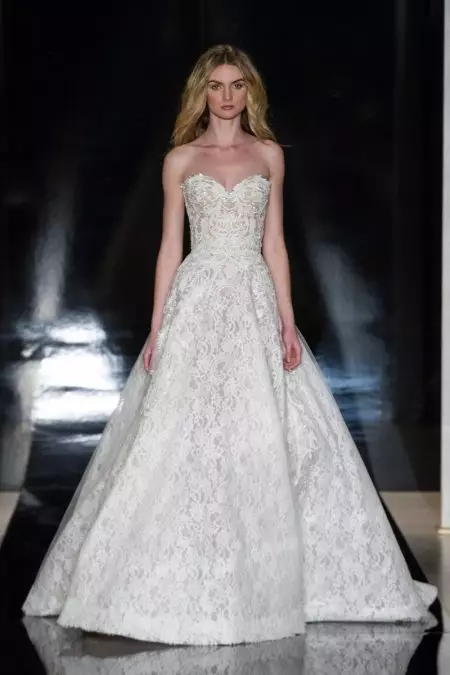 Reem Acra līgavas pavasaris 2017: romantiska drāma