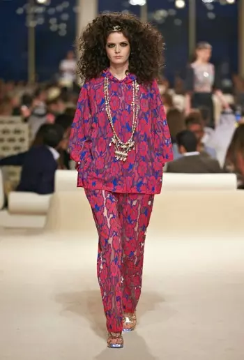 Chanel mira ao leste para a colección Cruise 2015