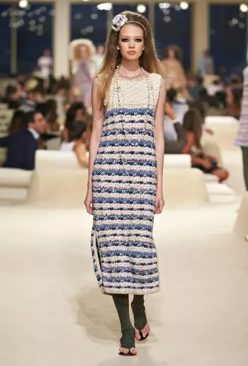 Chanel มองไปทางตะวันออกสำหรับ Cruise 2015 Collection