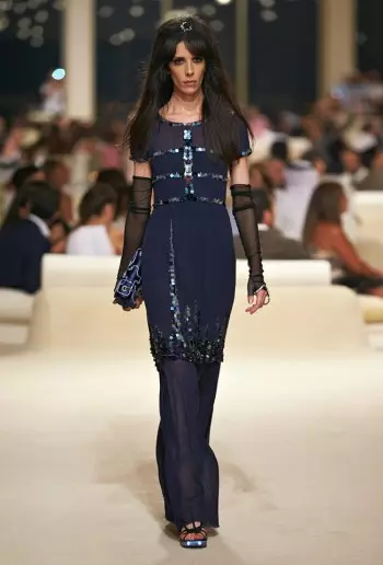 Chanel Saib East rau Cruise 2015 Sau