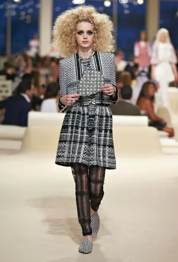 Chanel Pandang Timur untuk Koleksi Cruise 2015