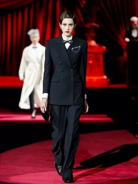 Dolce & Gabbana ngrayakake 'Eleganza' ing musim gugur 2019