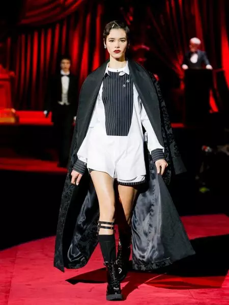 Dolce & Gabbana Bizihiza 'Eleganza' yo Kugwa 2019