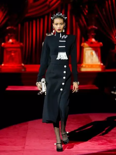 Dolce & Gabbana 为 2019 年秋季庆祝“Eleganza”