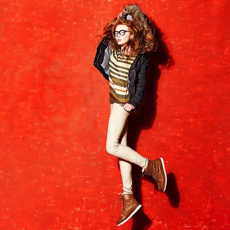 BSK by Bershka November Lookbook | Claudia Devlin troch Sergi Jasanada