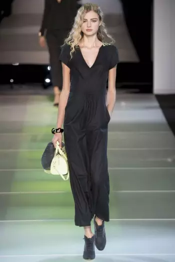 Giorgio Armani Fómhar/Geimhreadh 2014 | Seachtain Faisin Milan