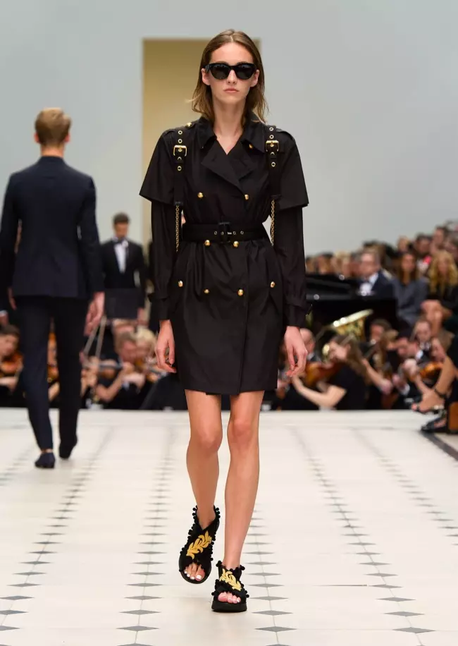 Burberry 2016 оны хавар | Лондонгийн загварын долоо хоног