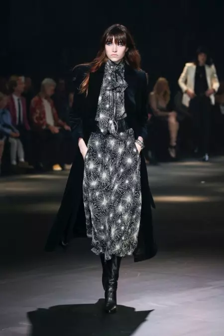 Giserbisyuhan ni Saint Laurent ang 70s Vibes para sa Fall 2016