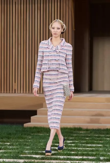 Chanel Goes Tranquil kanggo Spring 2016 Couture