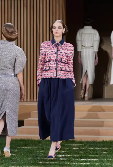 I-Chanel Iya ku-Tranquil ye-Spring 2016 Couture