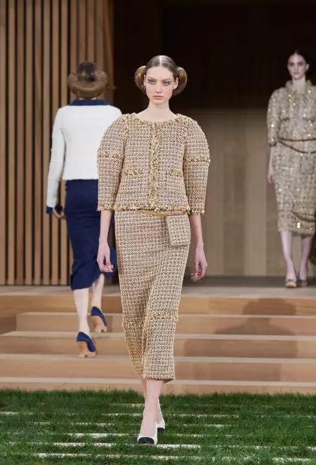 Chanel gaat rustig voor de lente van 2016 Couture