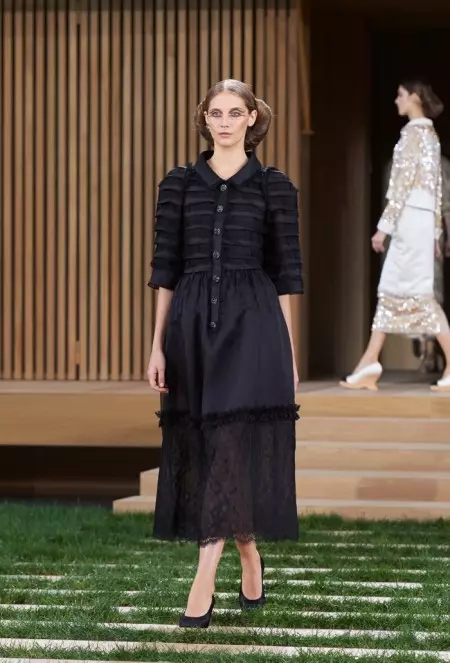 Chanel vai tranquila para a alta costura da primavera de 2016