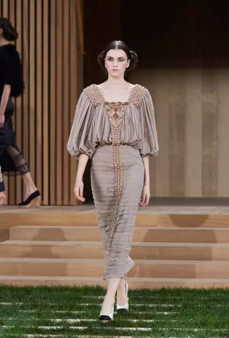 Chanel ji bo Buhara 2016 Couture aram diçe