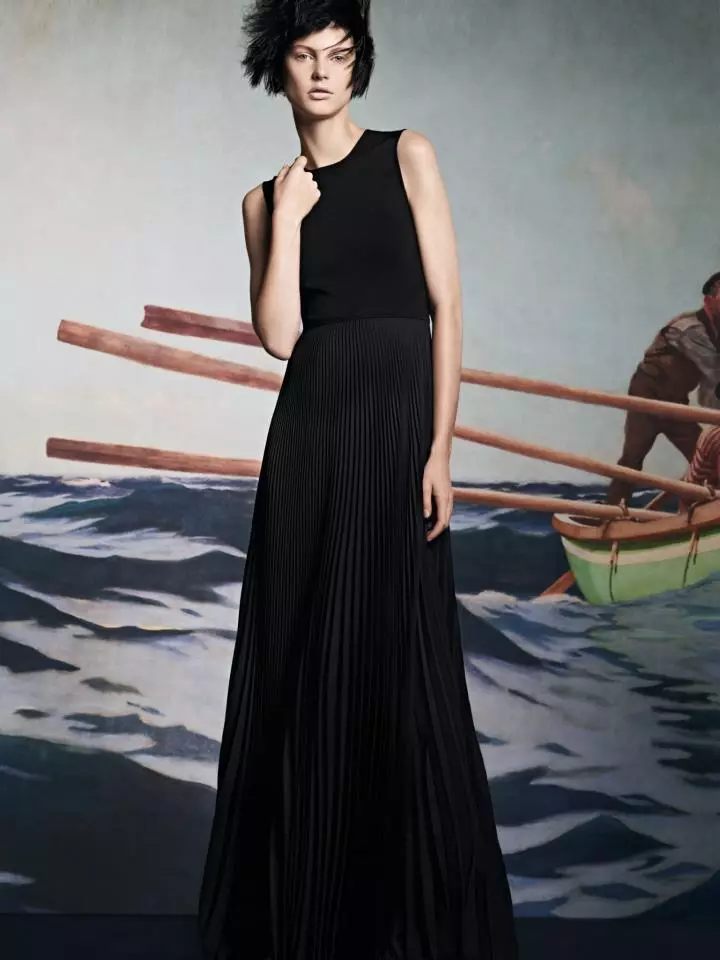 Patricia van der Vliet Dons Akris សម្រាប់យុទ្ធនាការ Resort 2013 របស់ខ្លួនដោយ Karim Sadli