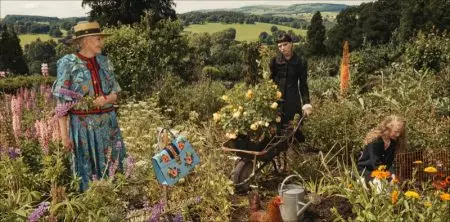 Gucci devine total britanic cu reclame Cruise 2017 cu Vanessa Redgrave în rol principal