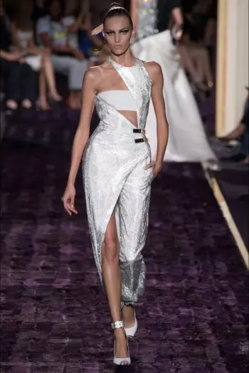 Atelier Versace Does Body-Con Haute Couture for Fall 2014 Show