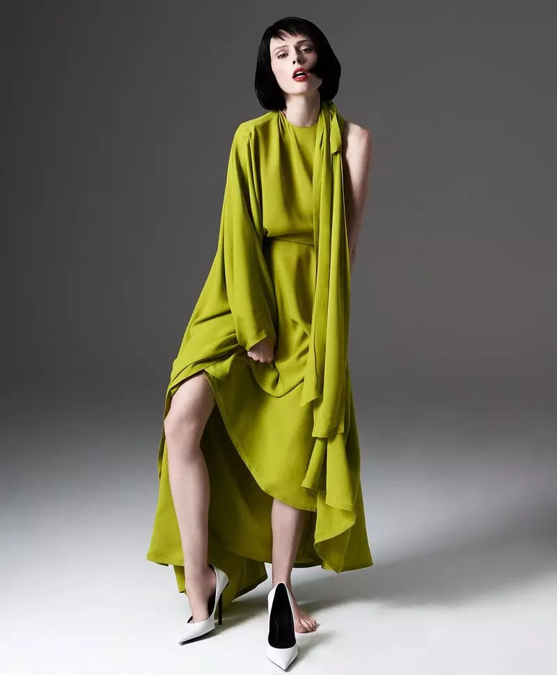 Coco Rocha je módní chameleon pro Harper's Bazaar Taiwan