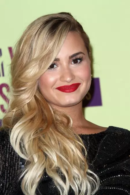 Demi Lovato Hair Timeline: Legmerészebb dolgai