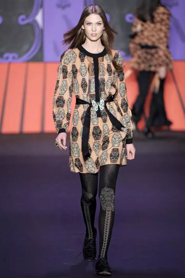 Anna Sui Fall 2011 | សប្តាហ៍ម៉ូដ New York