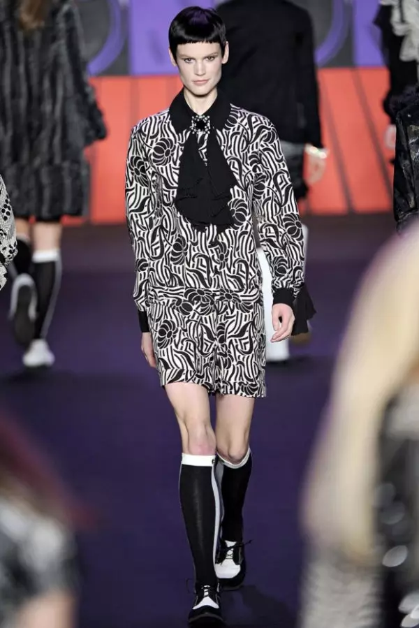 Anna Sui Fall 2011 | နယူးယောက်ဖက်ရှင်ရက်သတ္တပတ်