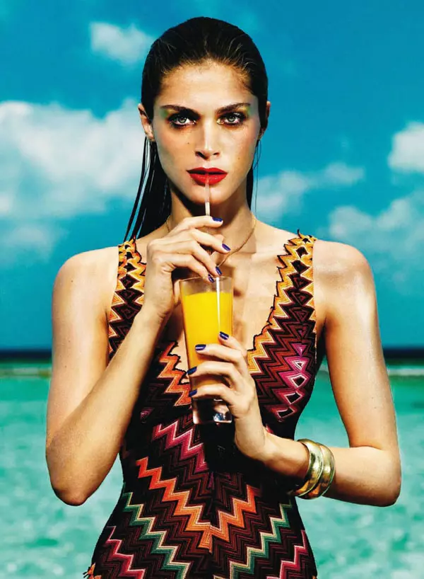 Elisa Sednaoui door Nico voor Harper's Bazaar Spanje juli/augustus 2011