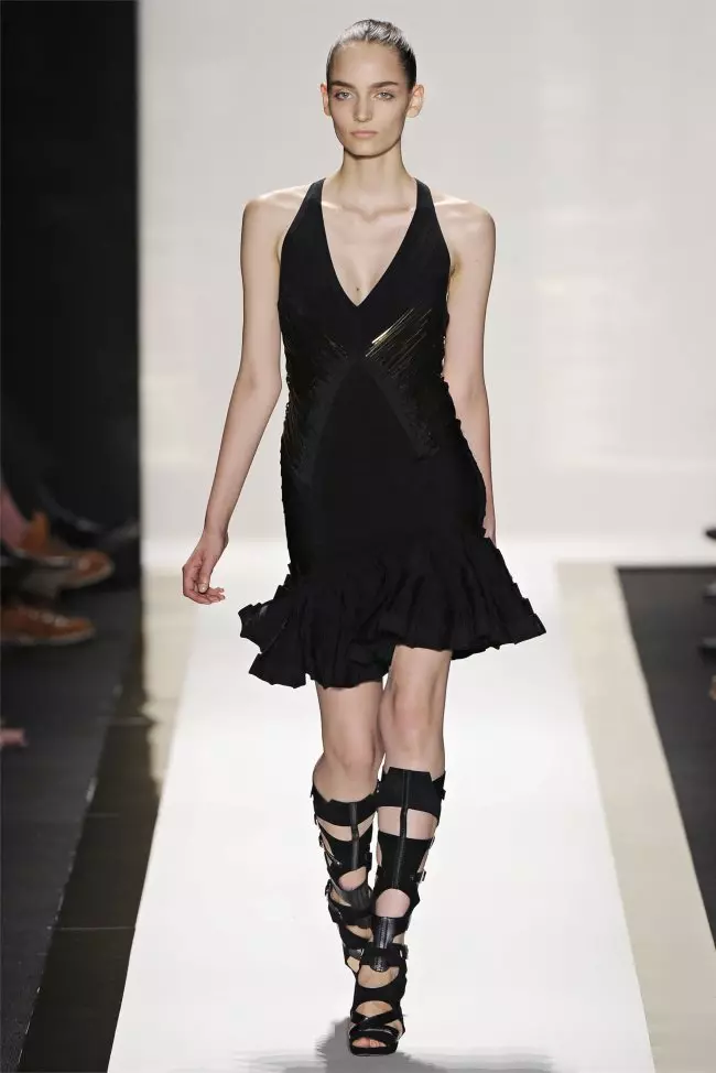 Max Azria Spring 2012 မှ Herve Leger | နယူးယောက်ဖက်ရှင်ရက်သတ္တပတ်