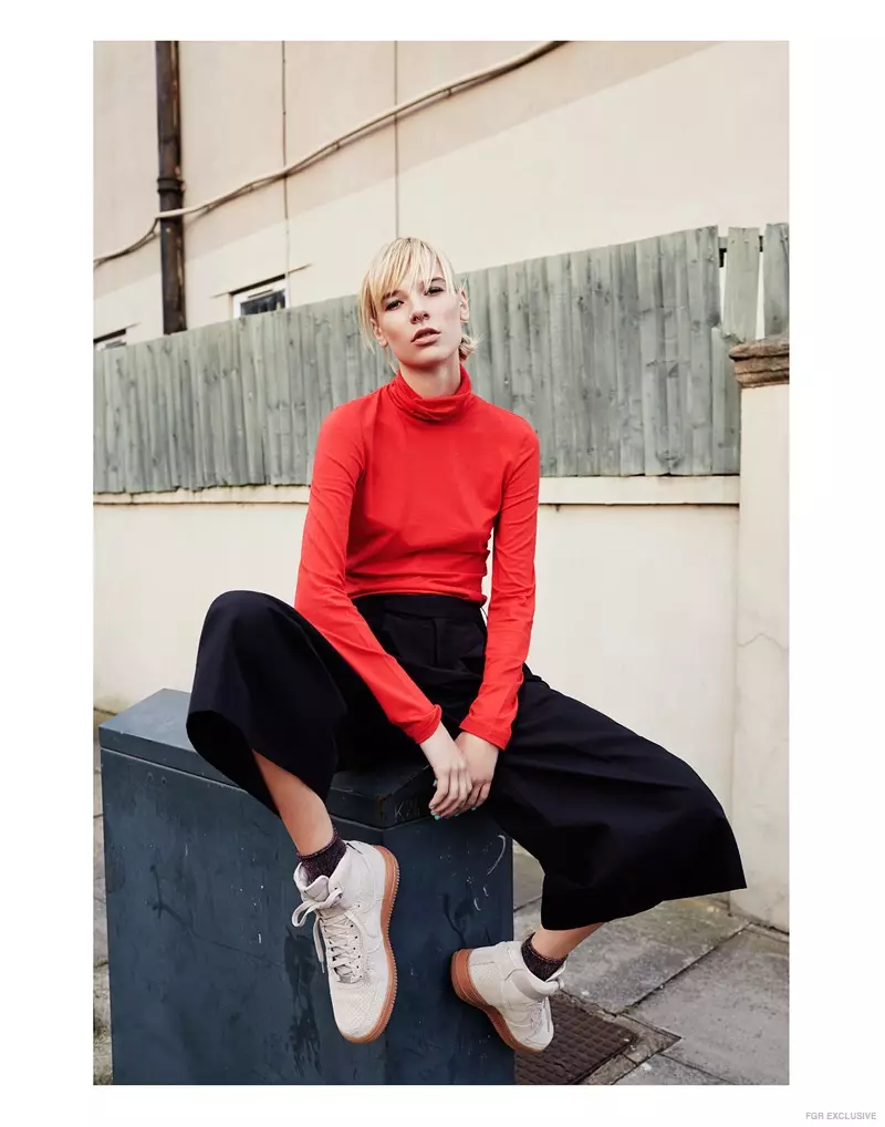 Red Polo Neck Monki, Wide Leg Cropped Trousers Folk, Socks Topshop, Trainers Nike