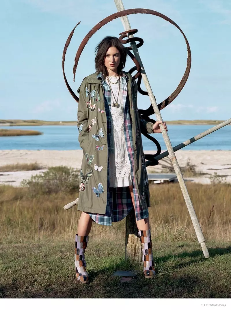 Jacquelyn Jablonski modellerer lagdelt efterårslook til Matt Jones Shoot i Elle Italien