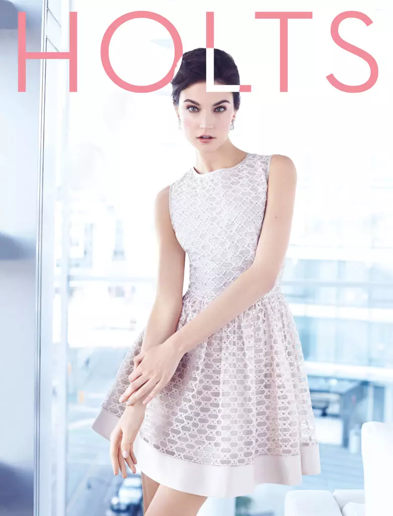 Classics Cusub: Jacquelyn Jablonski wuxuu u taagan yahay Holt Renfrew Max Abadian