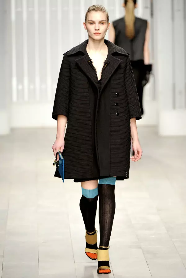 Jaeger Fall 2011 | ลอนดอนแฟชั่นวีค