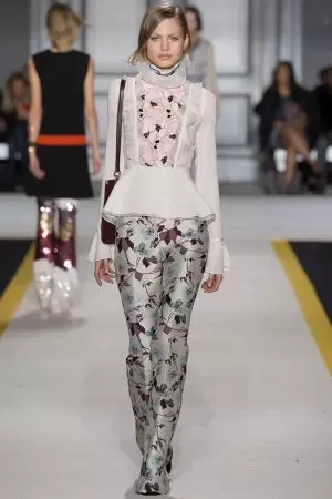 Giambattista Valli: Reka tubone Groovy hamwe nayo