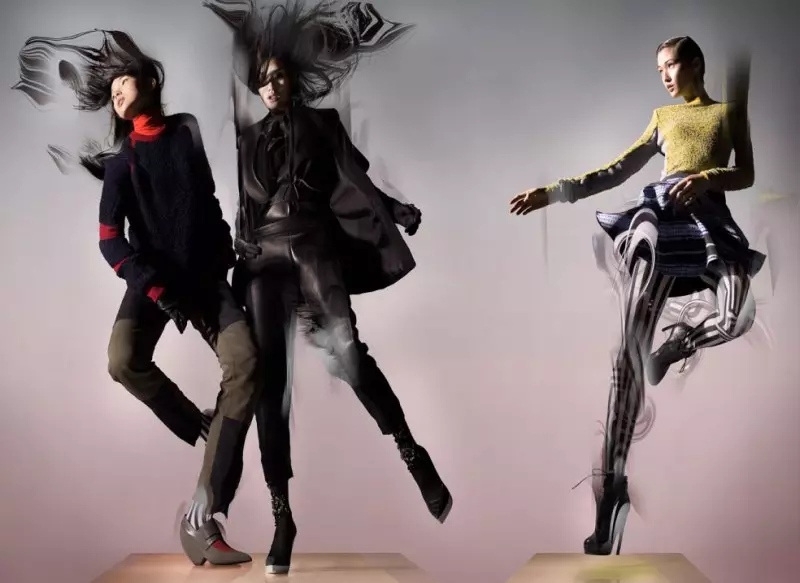 Ming Xi, Xiao Wen & Wang Xiao Dihanyutkan untuk Kempen Kejatuhan Lane Crawford 2012 oleh Nick Knight