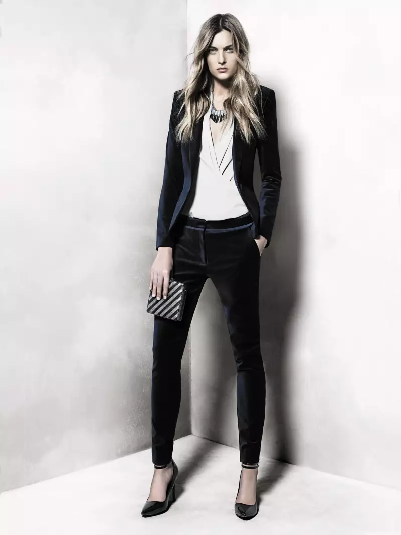 Mango-k Ophelie Rupp ukitzen du 2012ko azaroko Lookbook-erako