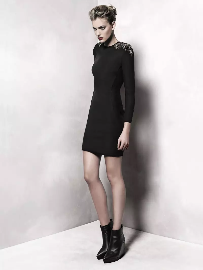 Mango-k Ophelie Rupp ukitzen du 2012ko azaroko Lookbook-erako