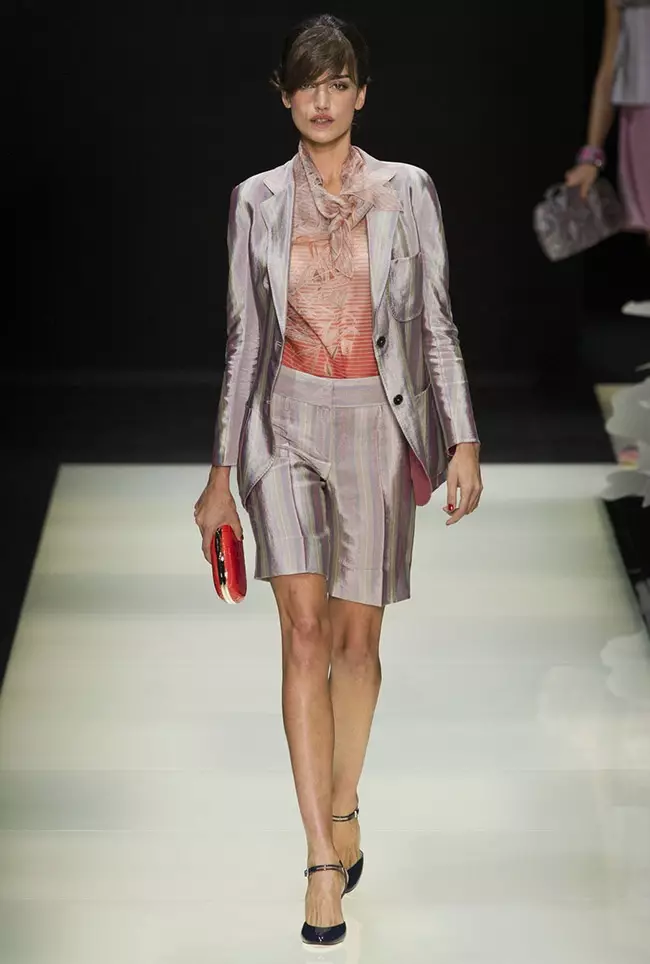 Giorgio Armani mùa xuân 2016 | Tuần lễ thời trang Milan