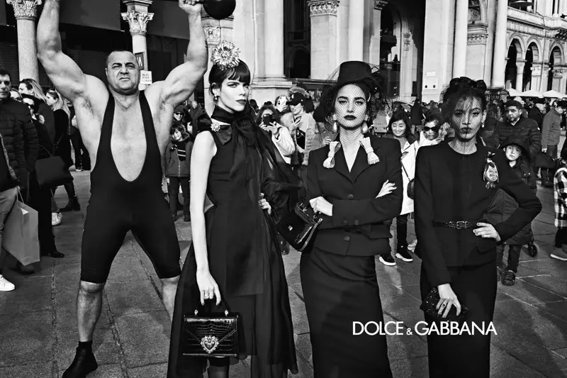 Dolce & Gabbana شروع ڪيو زوال-سياري 2019 مهم