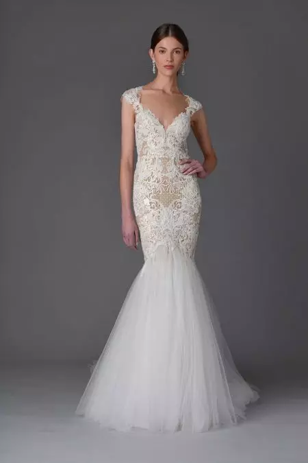 Marchesa Bridal có áo choàng xuyên thấu cho mùa xuân 2017