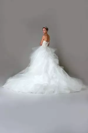 Marchesa Bridal brilla para el otoño de 2016