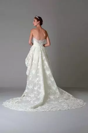 Marchesa Bridal Bersinar untuk Musim Gugur 2016