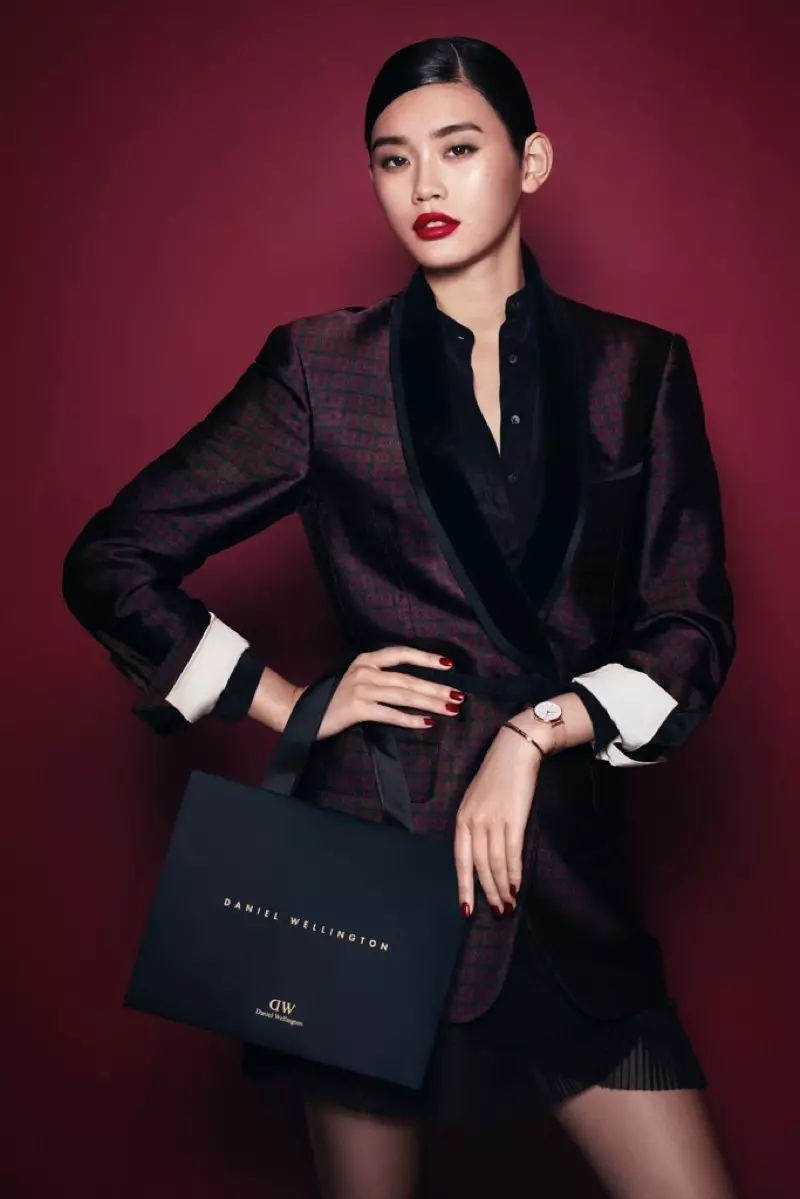 Ming Xi protagoniza a campaña Holiday 2017 de Daniel Wellington