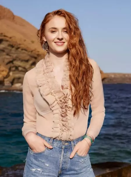 Sophie Turner ASOS Magazine'de Başrolde, 'X-Men: Apocalypse' Karakterini Konuşuyor